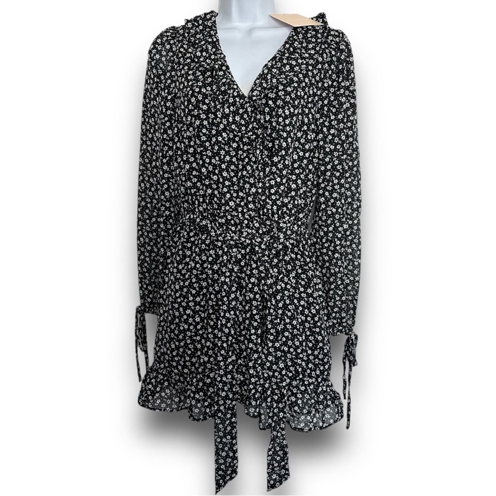 NWT Kittenish Floral Dress, Faux Wrap, Black and White, Tie Waist, V-Neck, Med
